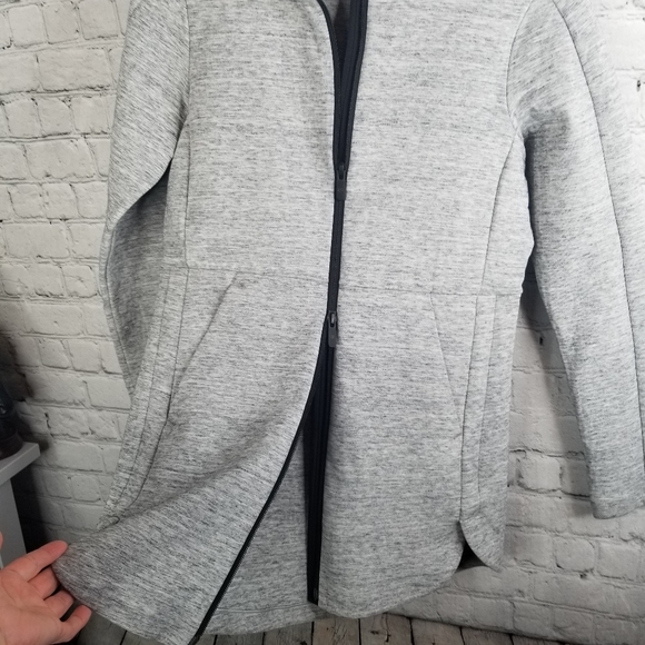 Lululemon "Going Places" Jacket Size 2 Womens Gray - Picture 3 of 12